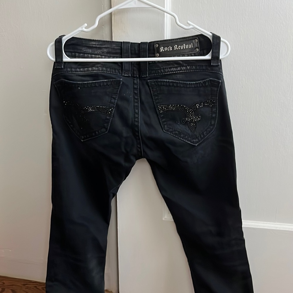 Rock revival black Amy skinny Jean, size 28, low to medium rise.